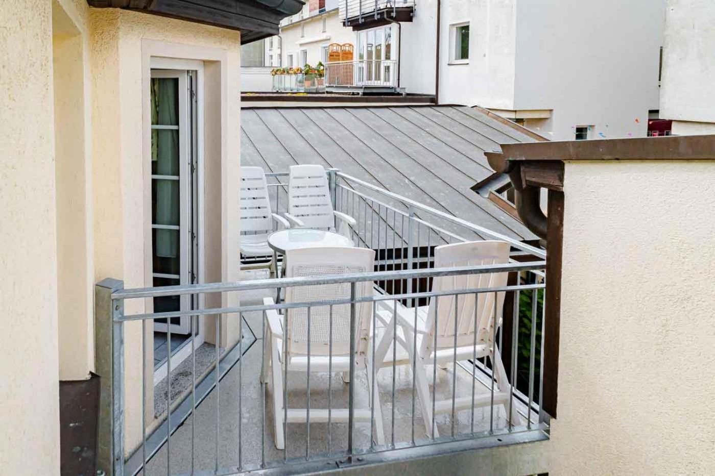 Apartmenthaus Chrischanshof Rostock Exterior photo